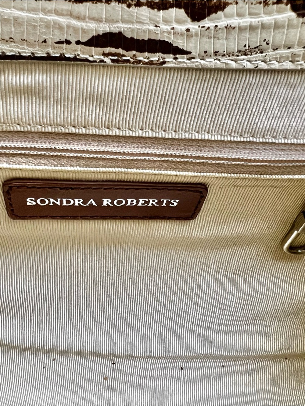 Sondra Robert’s Whipstitch Croc Embossed Two Tone Tan Satchel Hand Bag - Picture 10 of 11